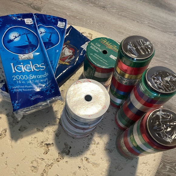 Bundle of Christmas Ribbon and Icicles - Picture 4 of 4